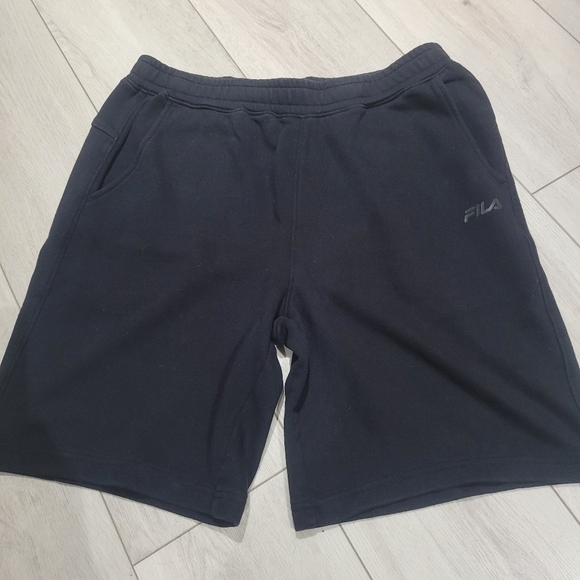 Fila Men's Flannel Athletic Shorts Elastic Waistband Medium Black Athleisure - Picture 2 of 7